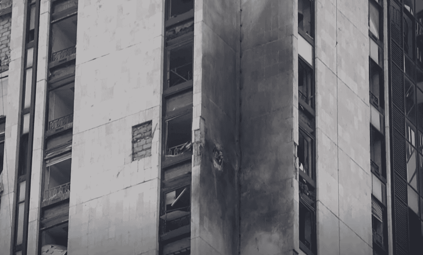 Drone attack hits government building in Aleppo city centre Damage to Aleppo city governorate building after drone strike Emergency teams respond to drone strike in Aleppo city