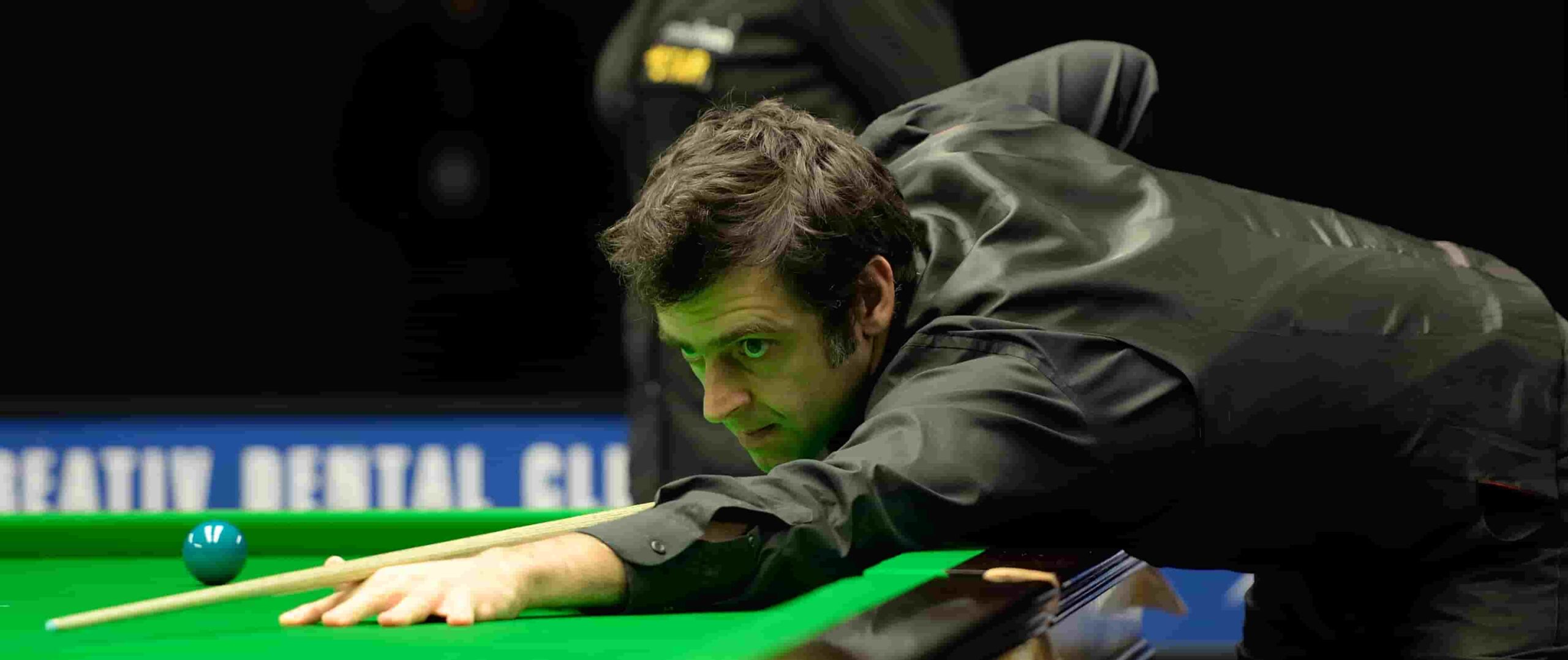 Ronnie O’Sullivan playing snooker