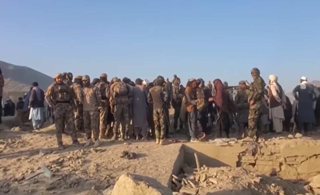 Afghanistan attacks Pakistan along the border during 2026 clashes